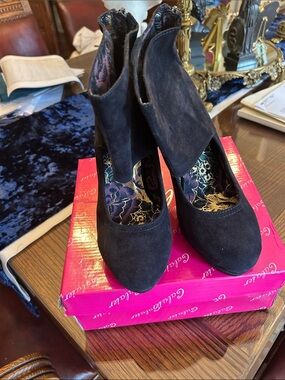 Navy Blue  Suede Women's Ankle Pump - Elegant Floral Lined Heel